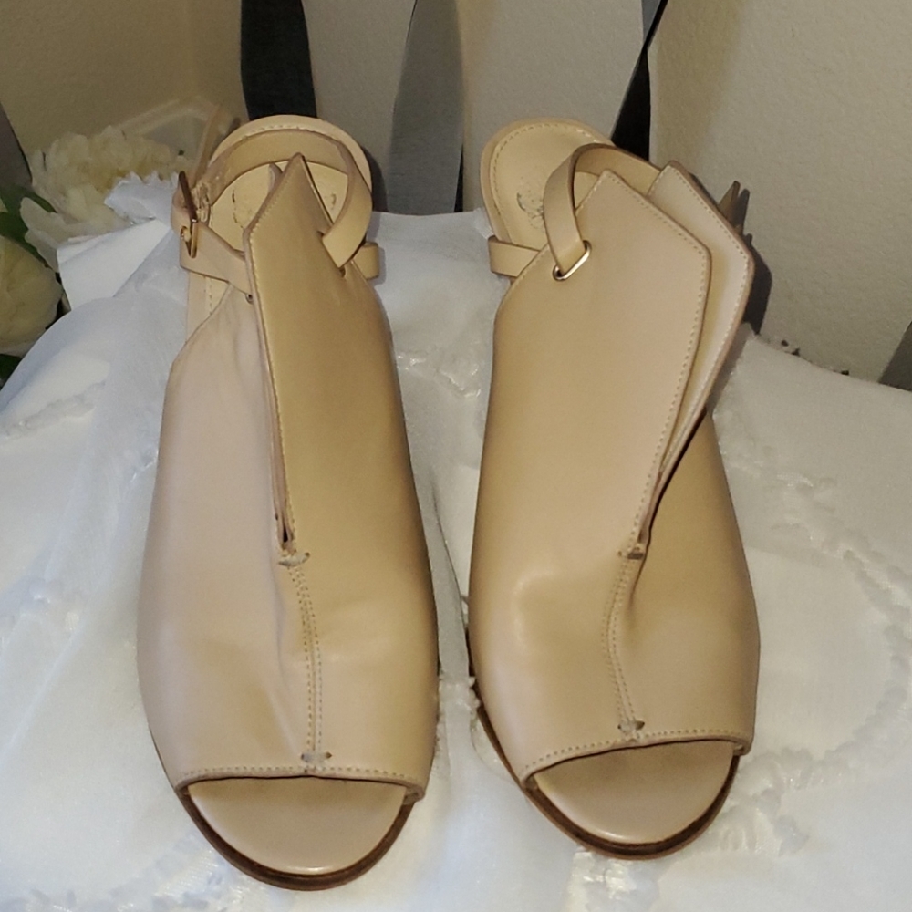 Heels (Open toe/Tan)